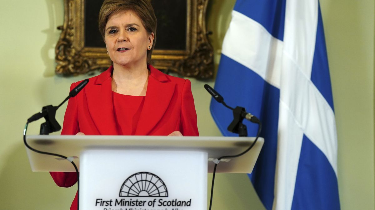 Skotská premiérka Sturgeonová rezignuje